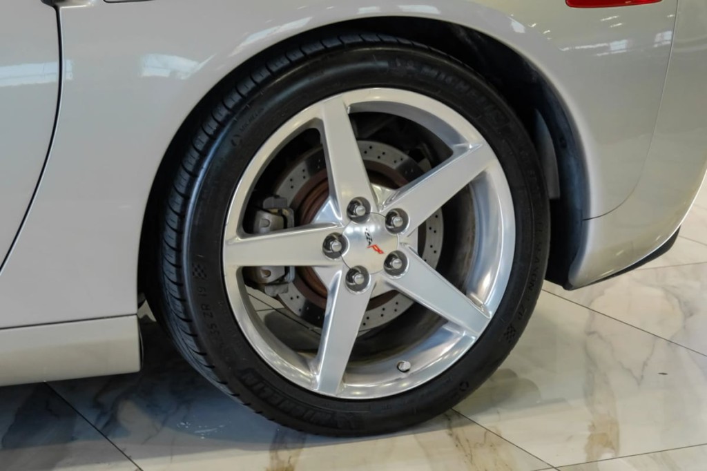 2005 Chevrolet Corvette Image 52