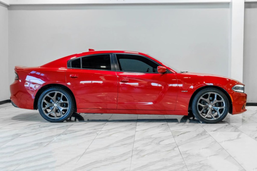 2016 Dodge Charger Image 8