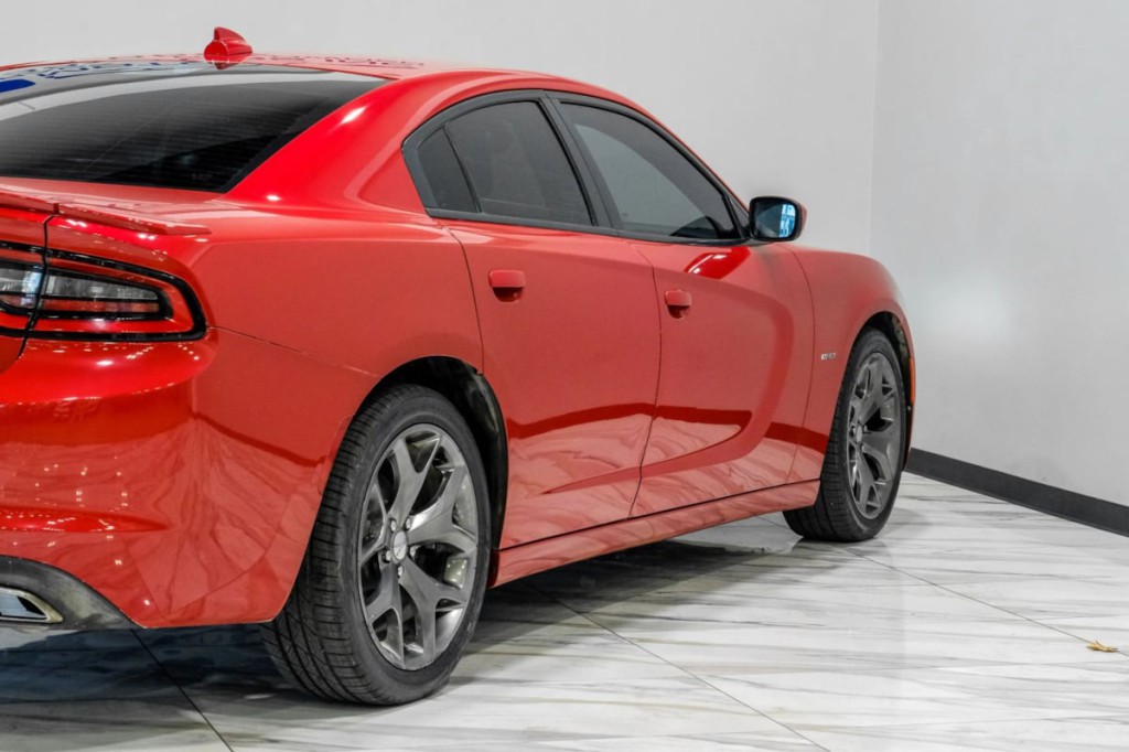 2016 Dodge Charger Image 11