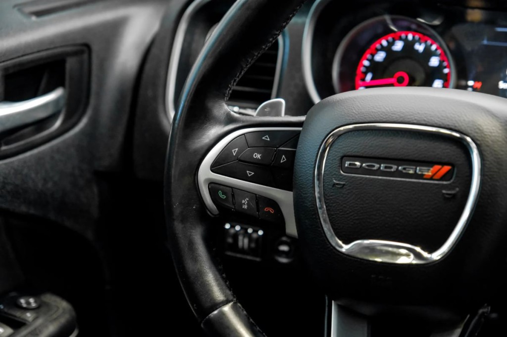 2016 Dodge Charger Image 21