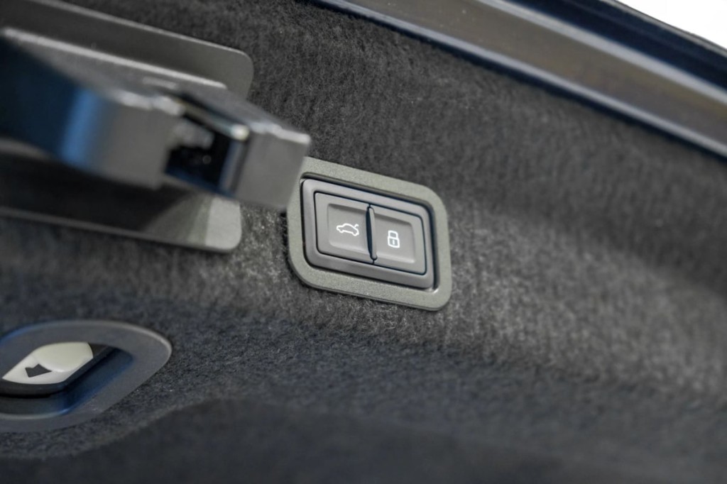2020 Audi A6 Image 66