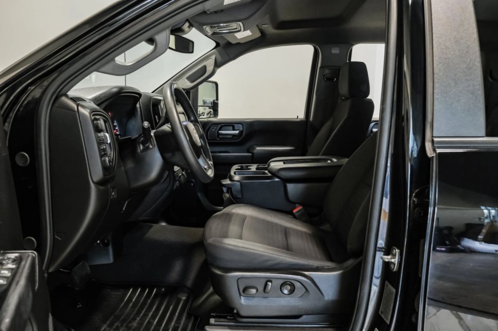 2024 Chevrolet Silverado 1500 Image 5