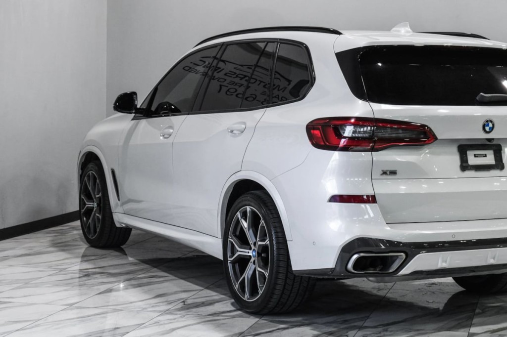 2020 BMW X5 Image 13