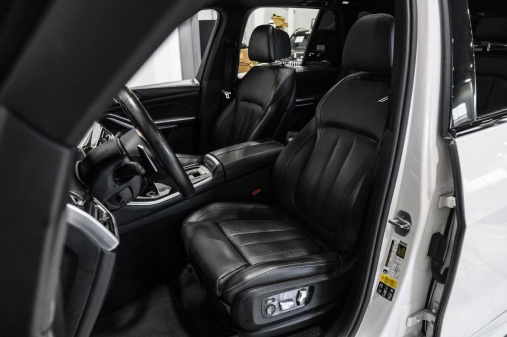 2020 BMW X5 Image 28