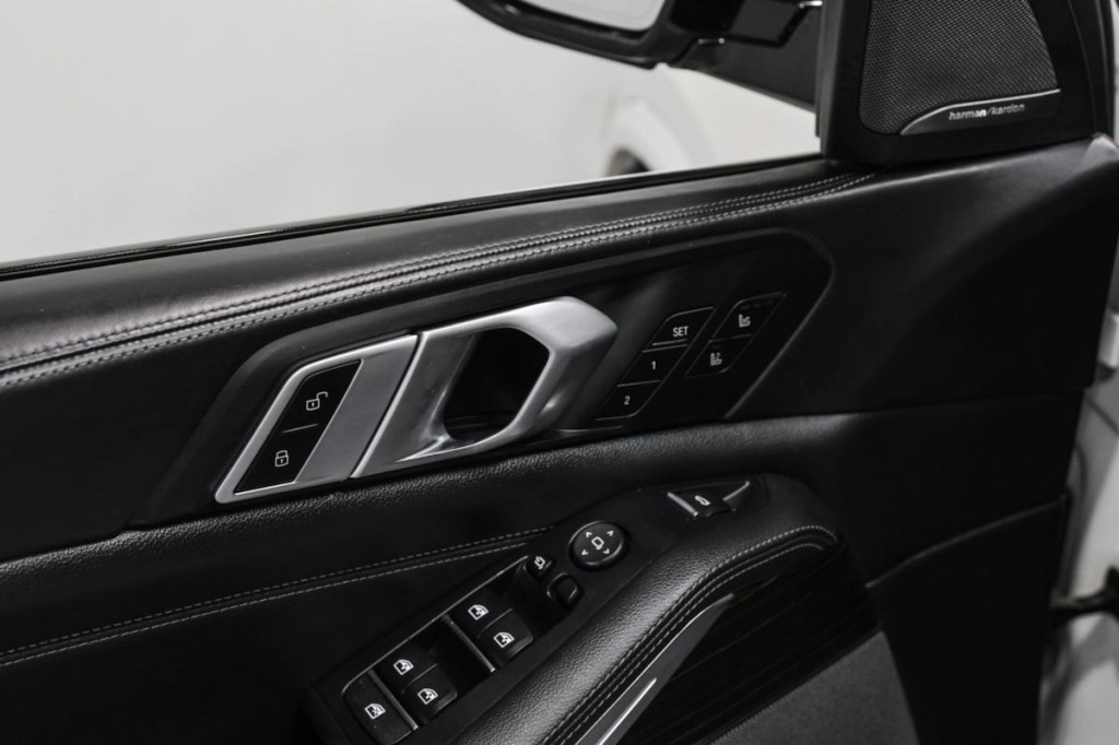 2020 BMW X5 Image 40