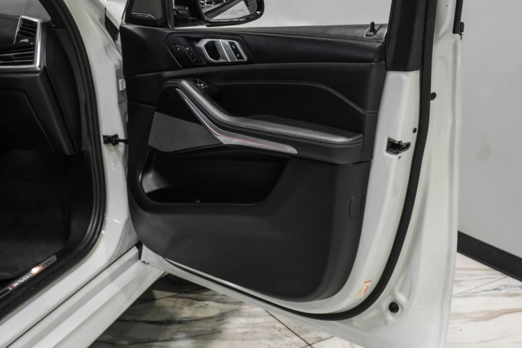 2020 BMW X5 Image 41