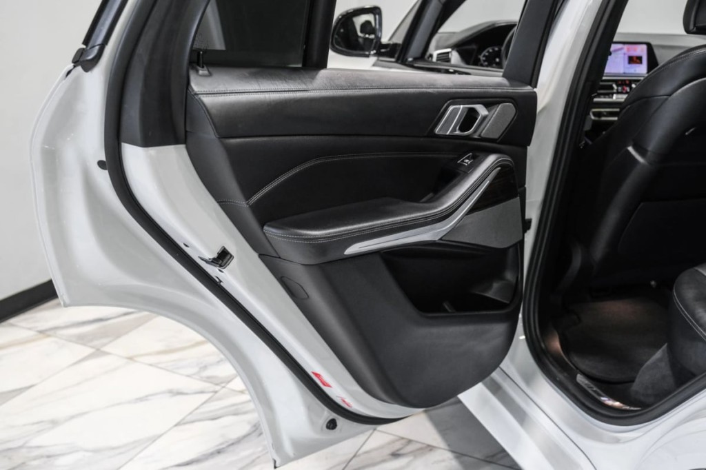 2020 BMW X5 Image 42