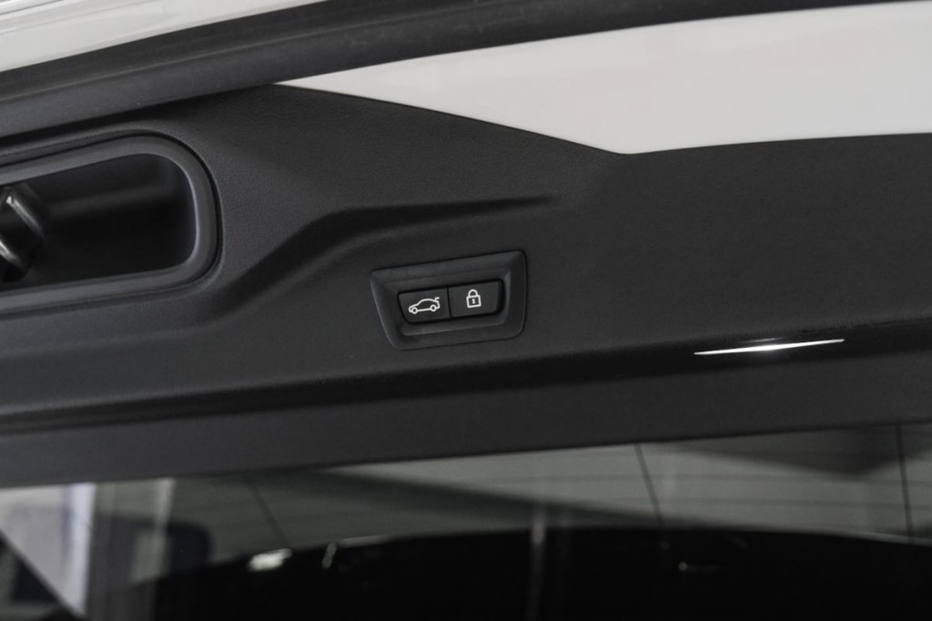 2020 BMW X5 Image 51
