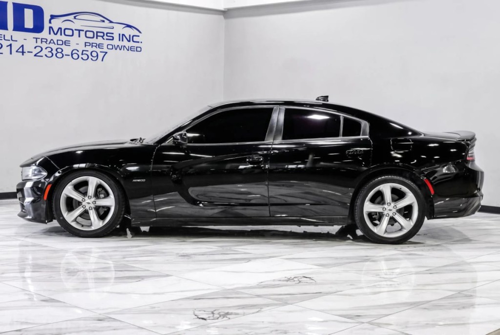 2018 Dodge Charger Image 12