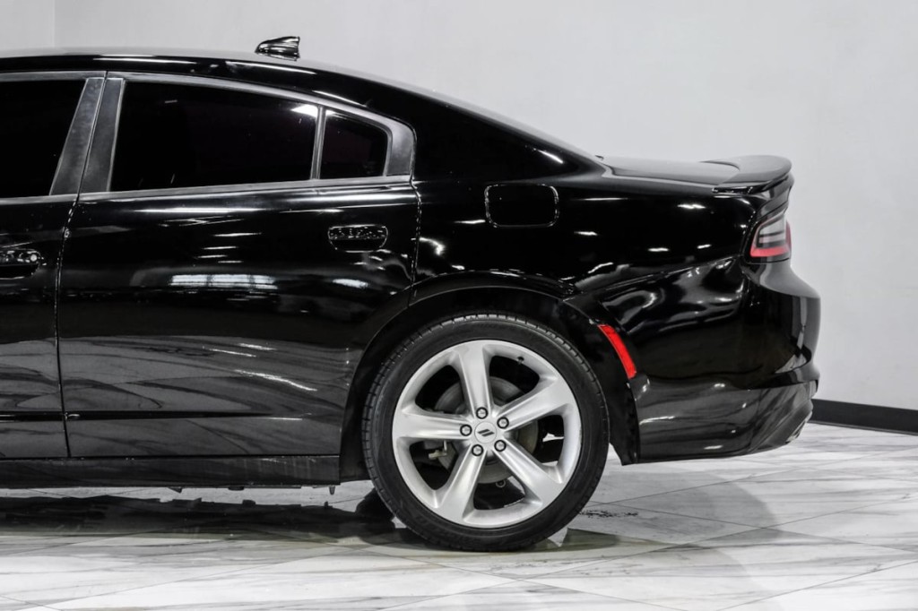 2018 Dodge Charger Image 14