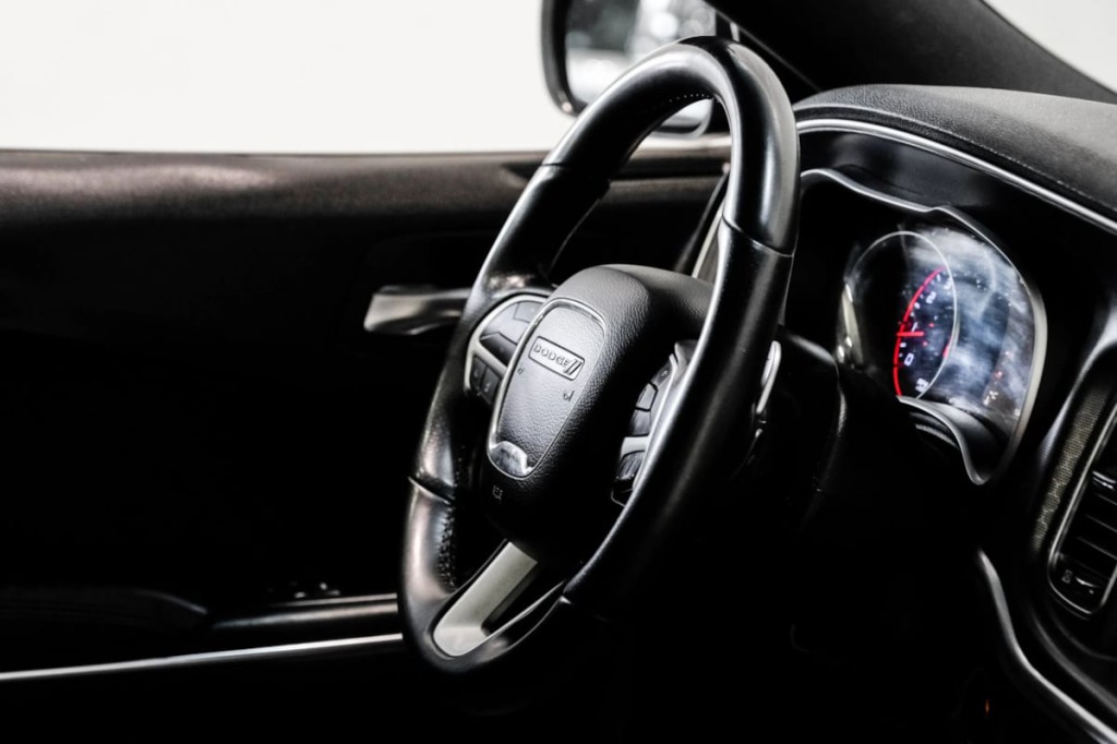 2018 Dodge Charger Image 17