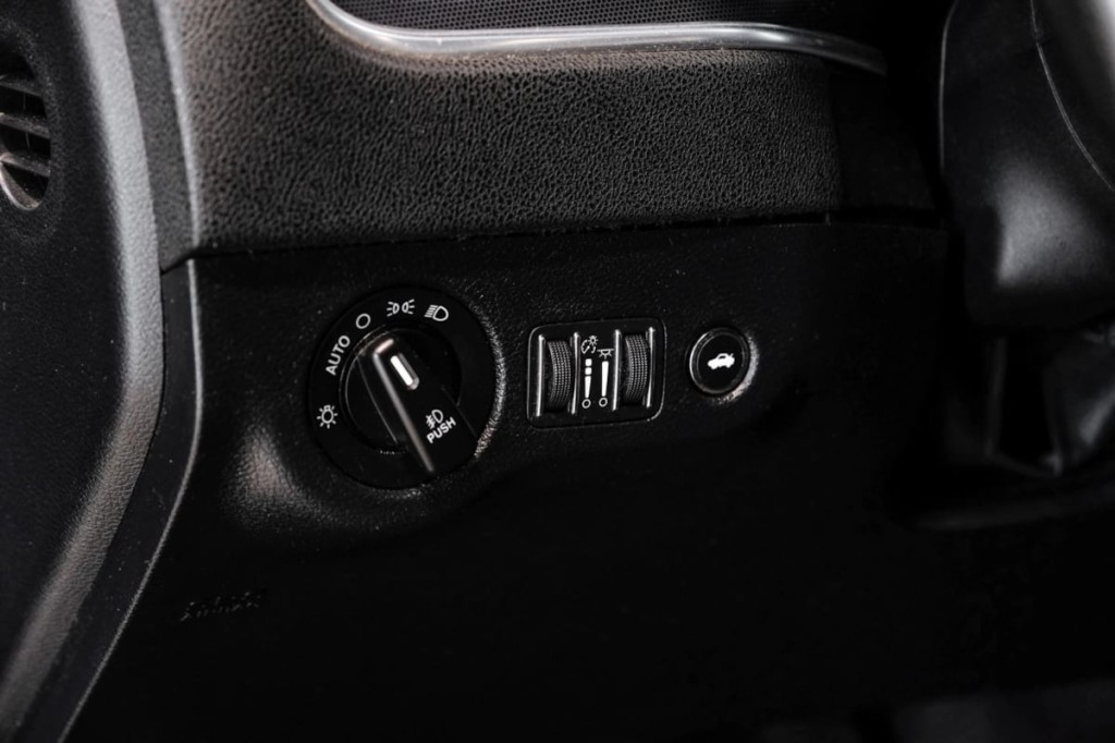 2018 Dodge Charger Image 27