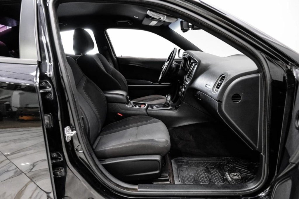2018 Dodge Charger Image 34