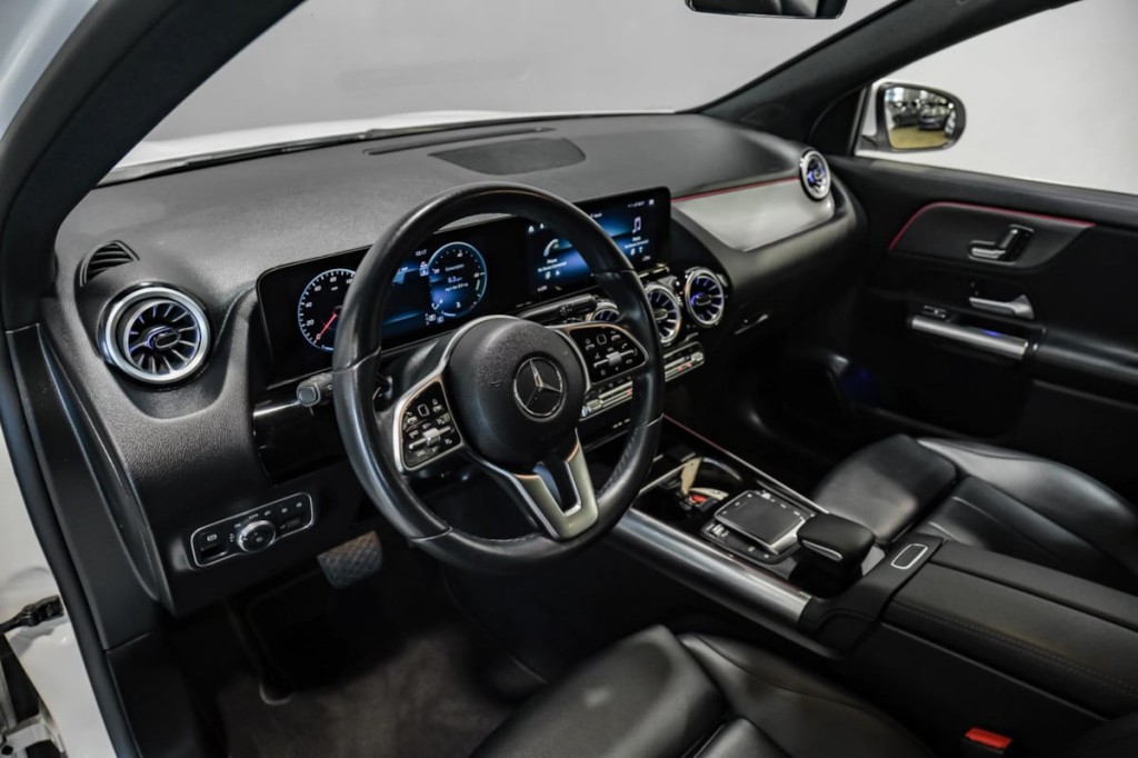 2023 Mercedes-Benz GLA-Class Image 4