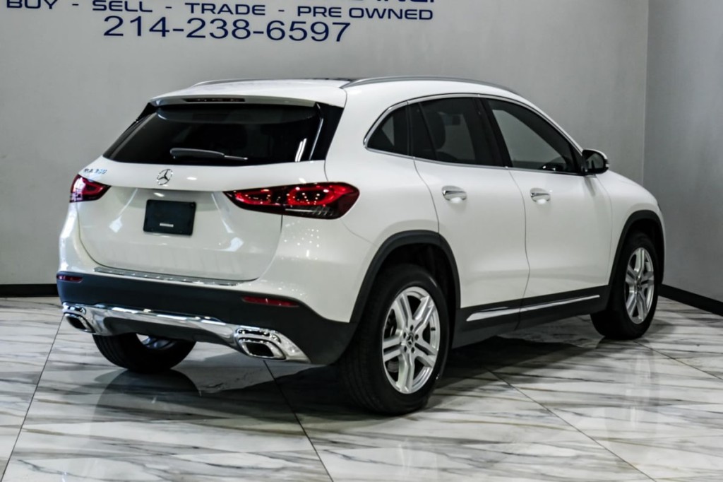 2023 Mercedes-Benz GLA-Class Image 10
