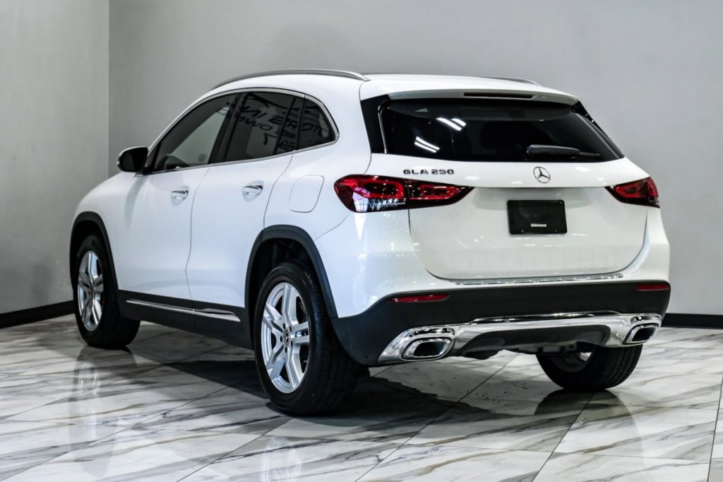 2023 Mercedes-Benz GLA-Class Image 12