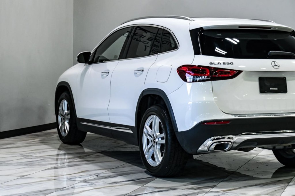 2023 Mercedes-Benz GLA-Class Image 13