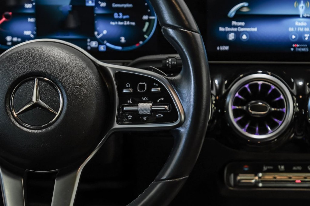 2023 Mercedes-Benz GLA-Class Image 19