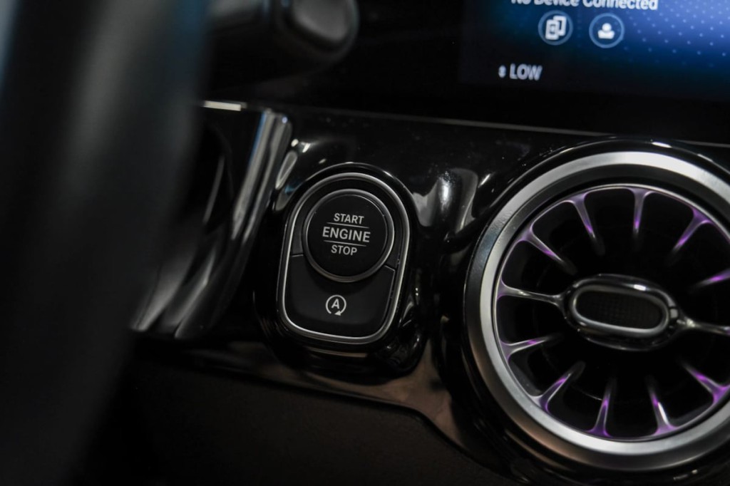 2023 Mercedes-Benz GLA-Class Image 23