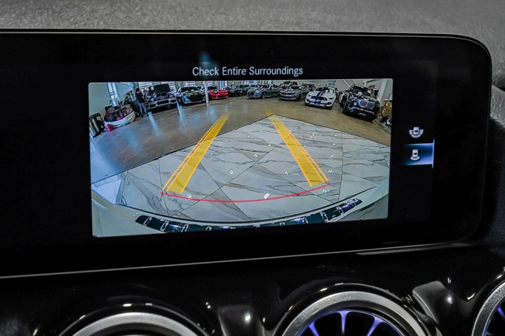 2023 Mercedes-Benz GLA-Class Image 24