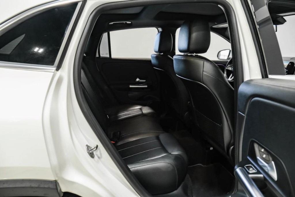 2023 Mercedes-Benz GLA-Class Image 35