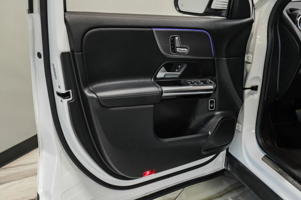 2023 Mercedes-Benz GLA-Class Image 40