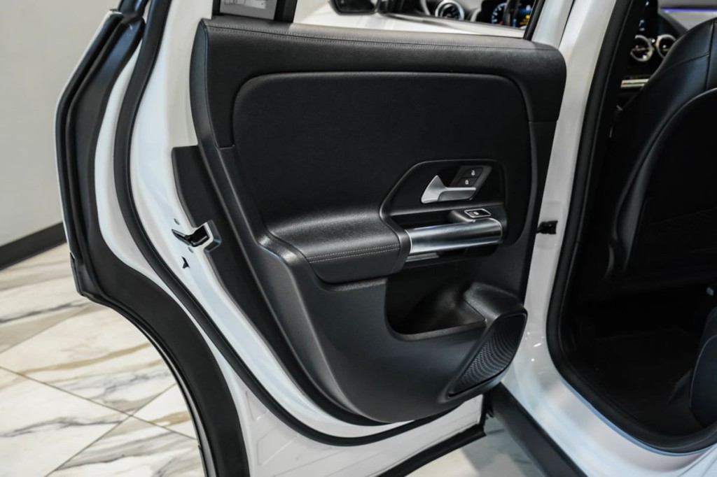 2023 Mercedes-Benz GLA-Class Image 45