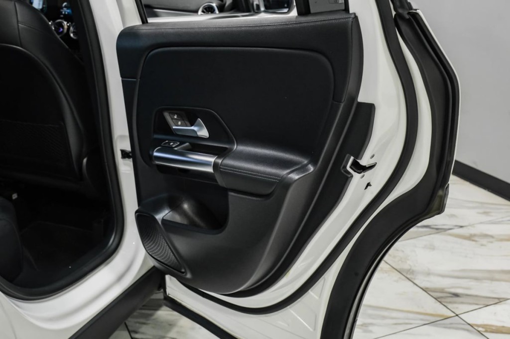 2023 Mercedes-Benz GLA-Class Image 46