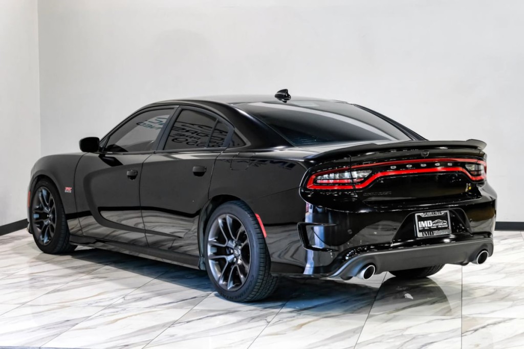 2022 Dodge Charger Image 11
