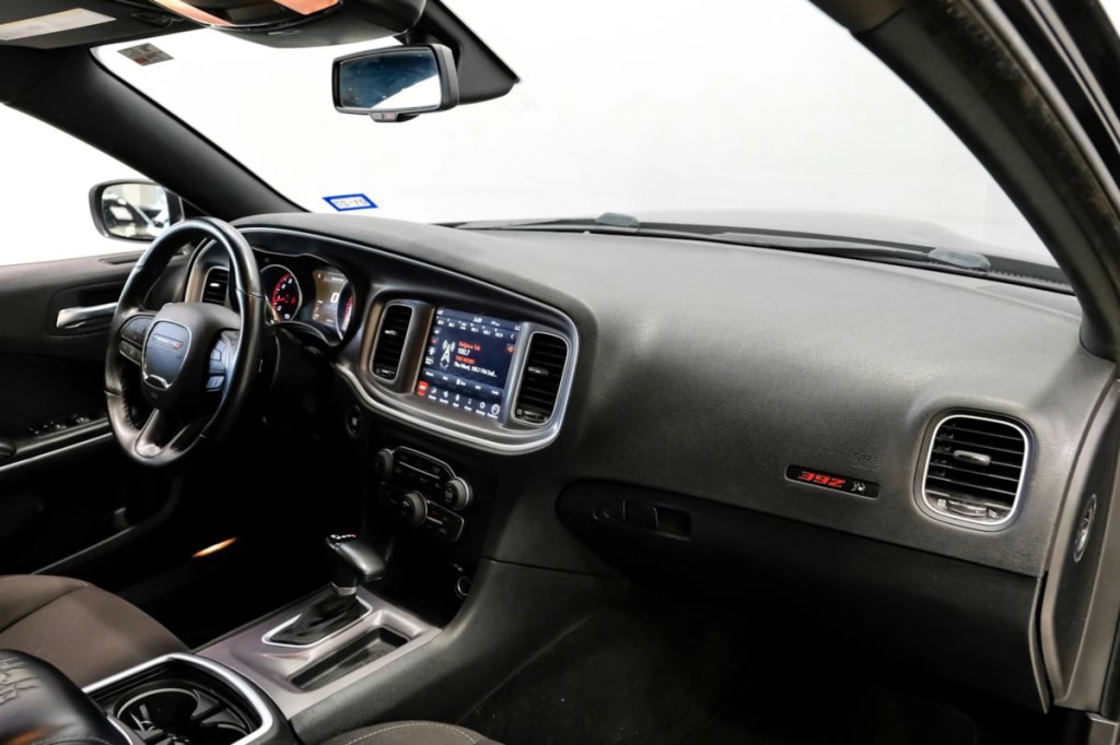 2022 Dodge Charger Image 15