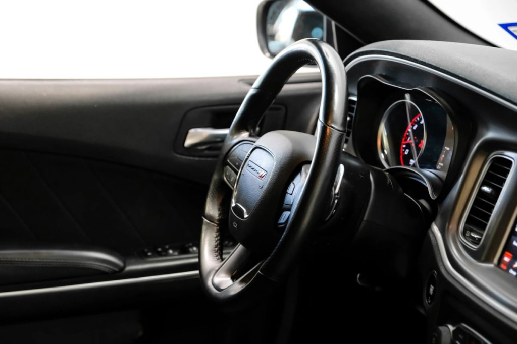 2022 Dodge Charger Image 16
