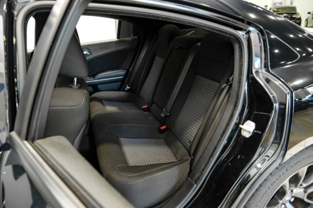 2022 Dodge Charger Image 39