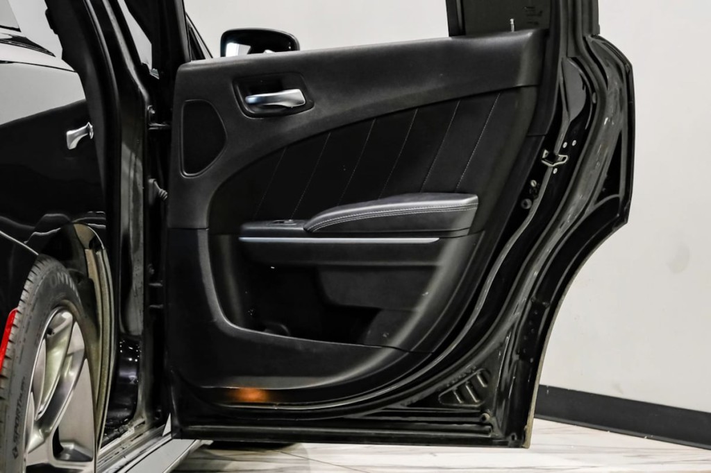 2022 Dodge Charger Image 45