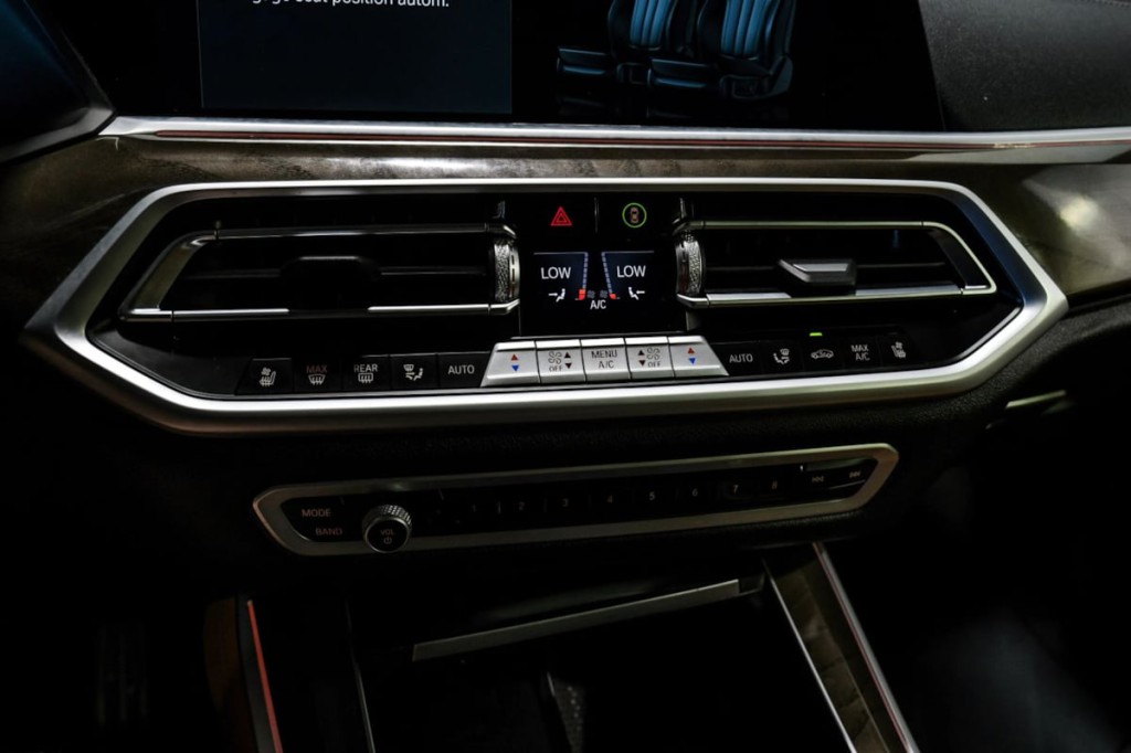 2022 BMW X5 Image 24
