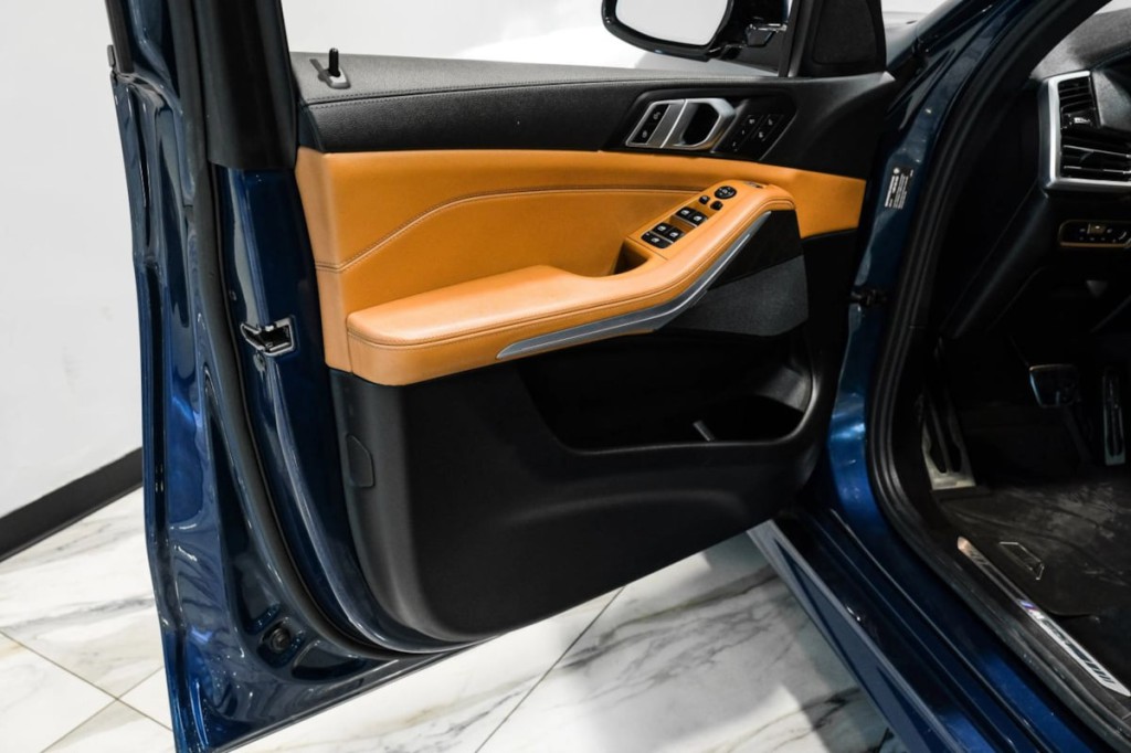 2022 BMW X5 Image 35