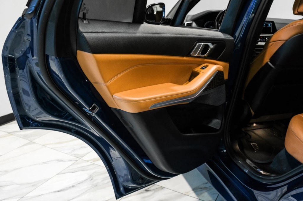 2022 BMW X5 Image 39