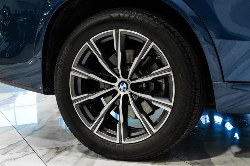 2022 BMW X5 Image 52