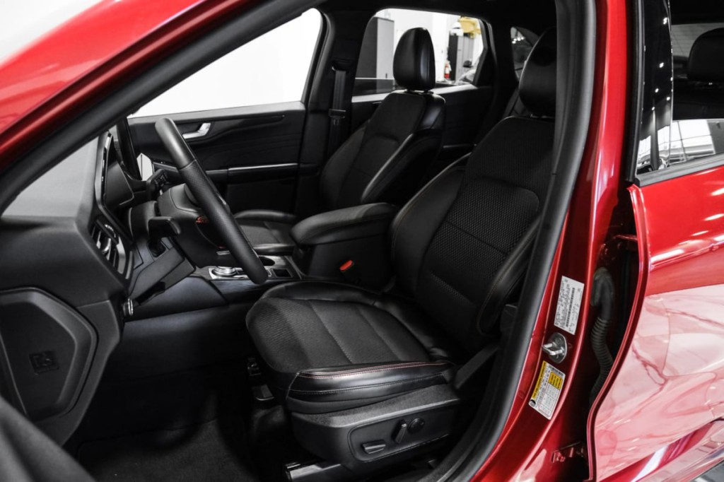 2024 Ford Escape Image 30