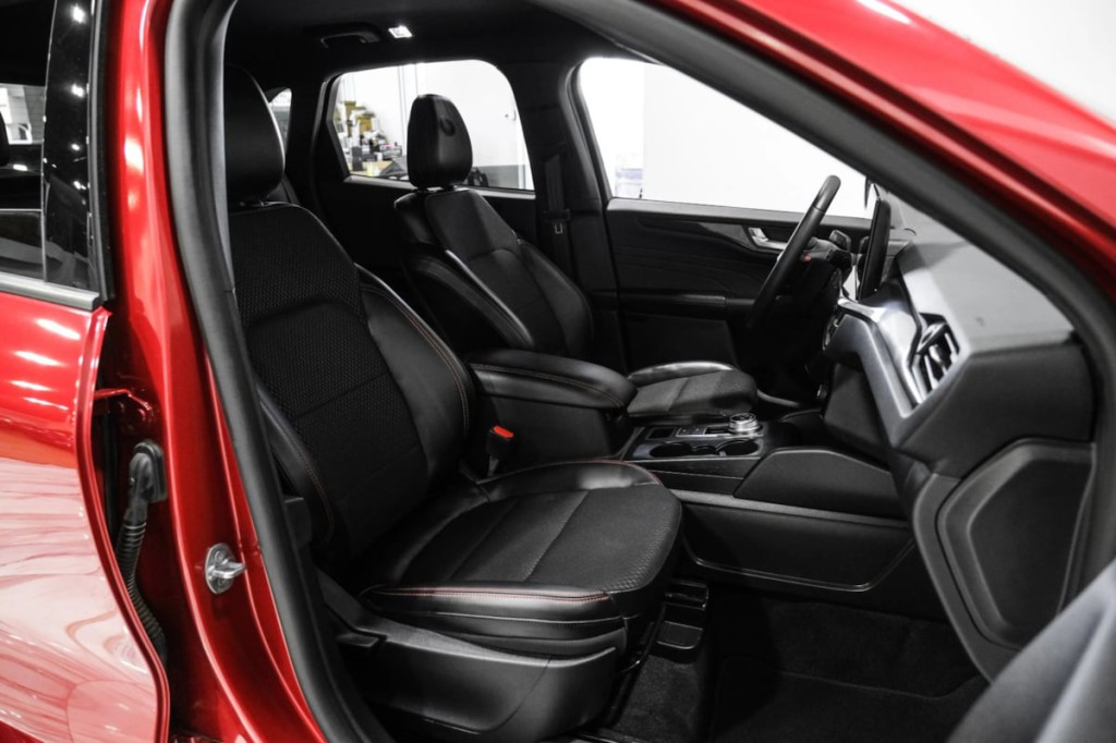 2024 Ford Escape Image 32