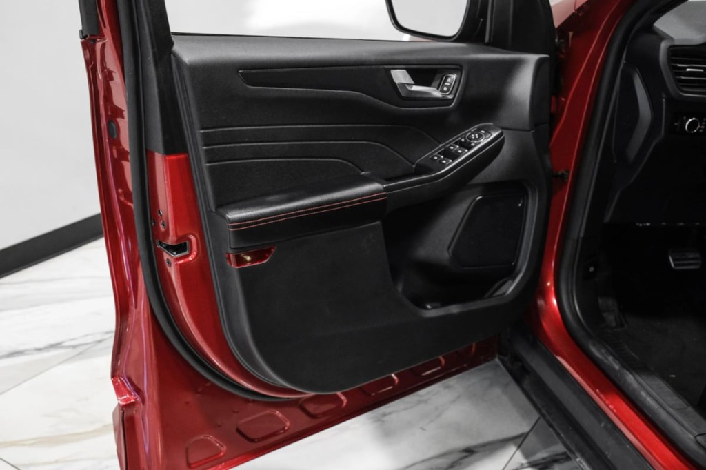 2024 Ford Escape Image 40