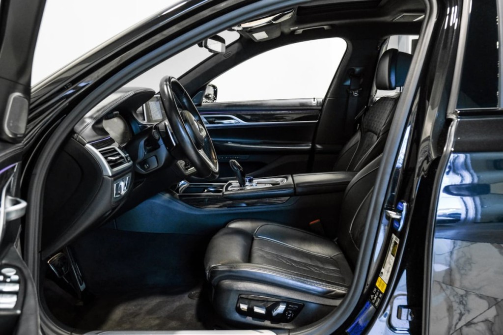 2021 BMW 7 Series Image 5