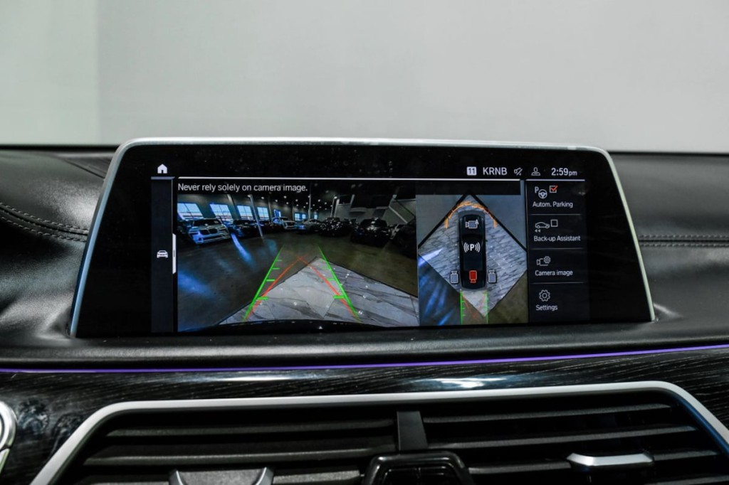 2021 BMW 7 Series Image 23