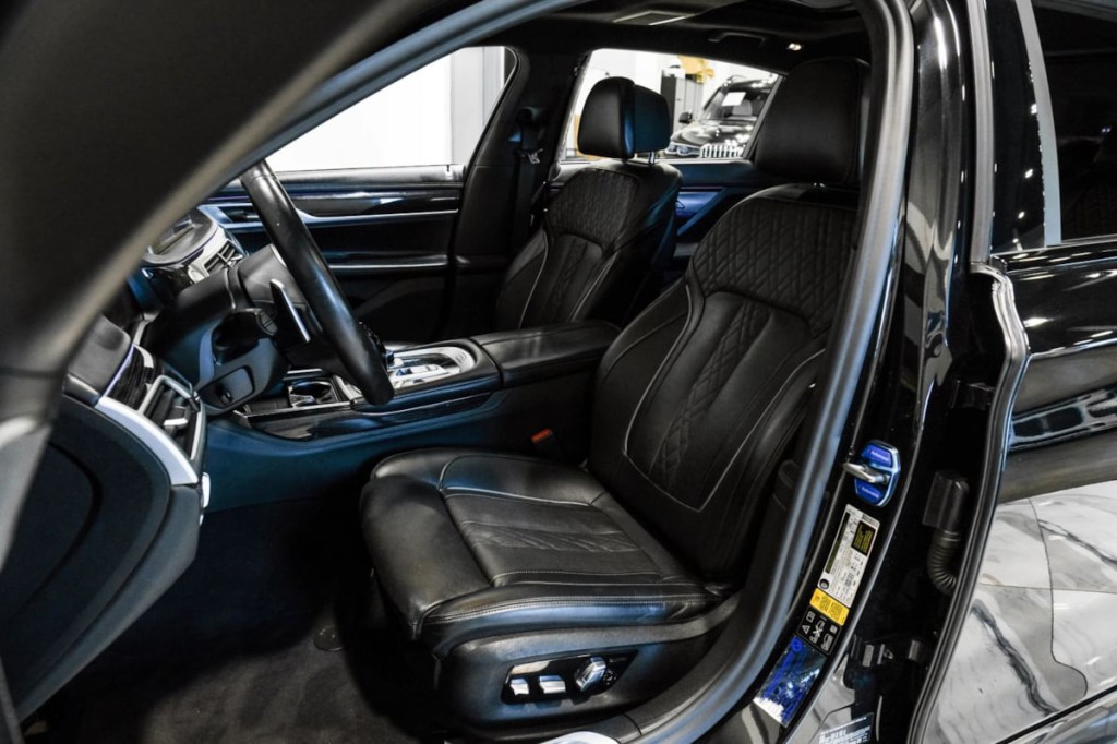 2021 BMW 7 Series Image 27