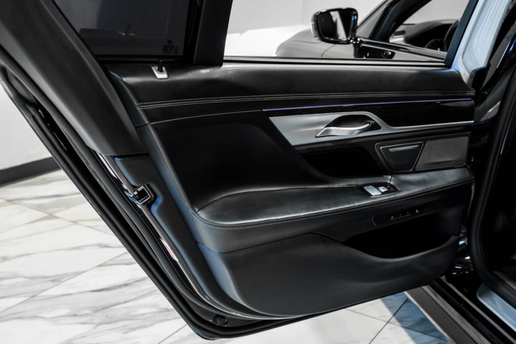 2021 BMW 7 Series Image 41