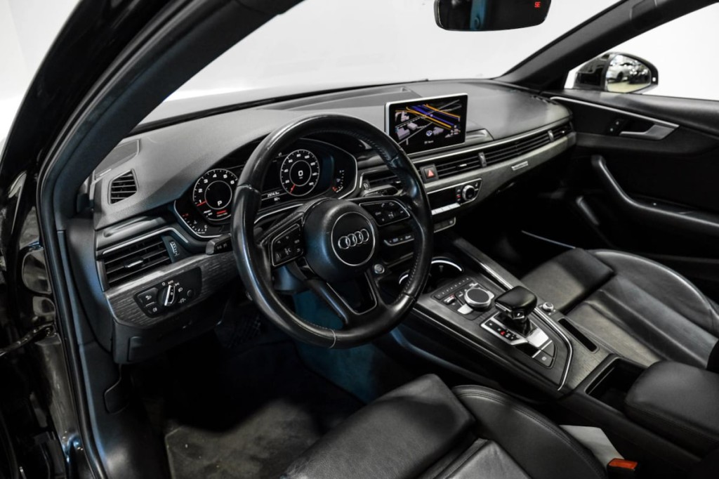 2017 Audi A4 Image 4