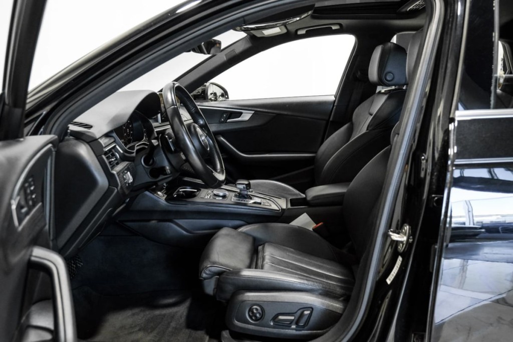 2017 Audi A4 Image 5