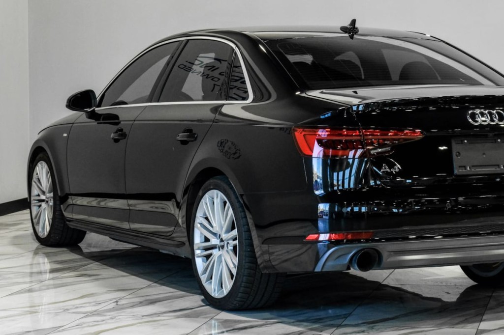 2017 Audi A4 Image 14