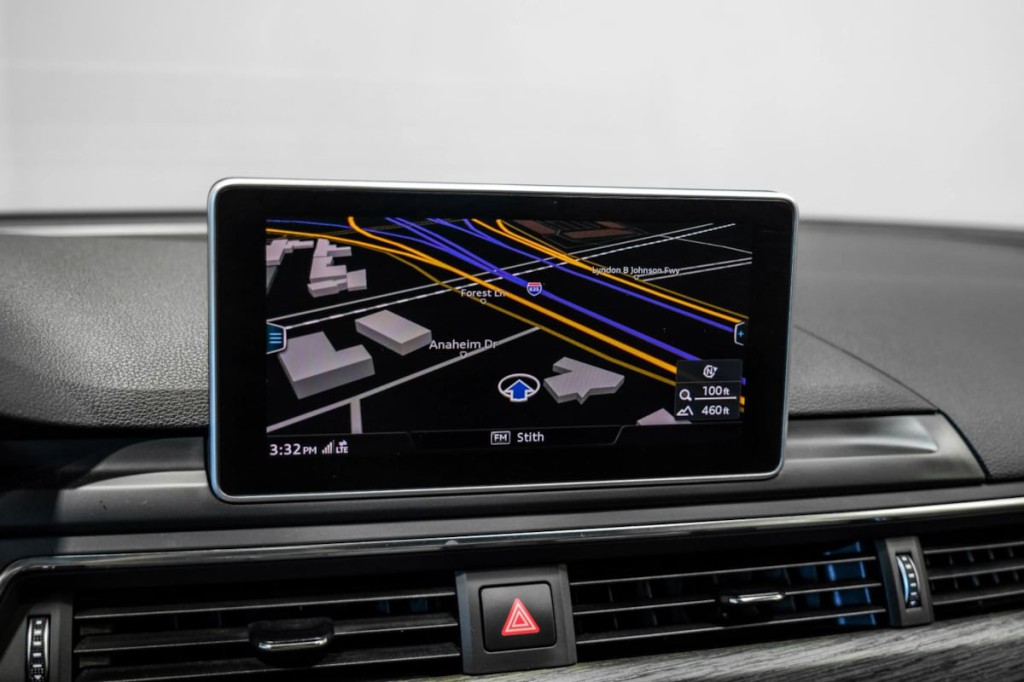 2017 Audi A4 Image 25