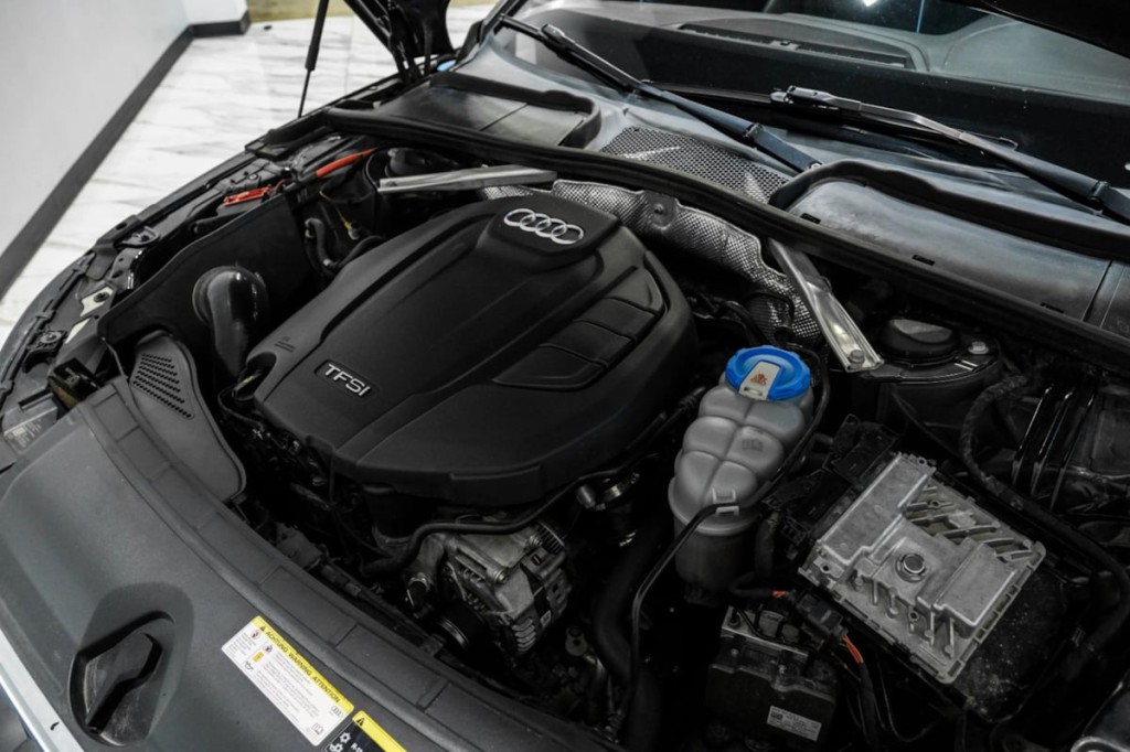 2017 Audi A4 Image 48