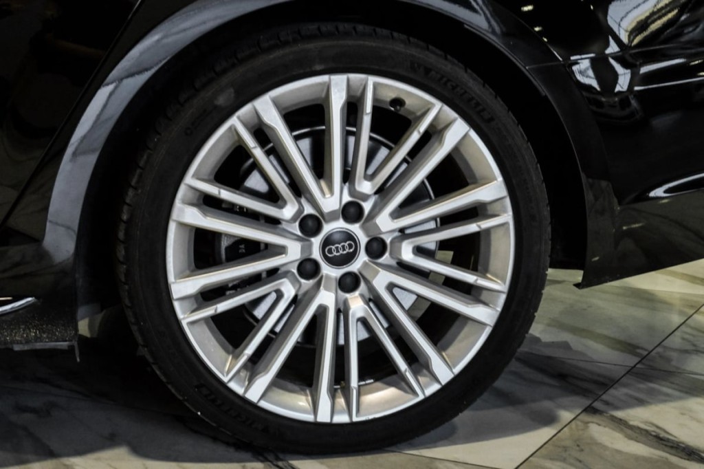 2017 Audi A4 Image 54